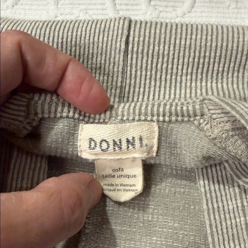 DONNI. Ribbed Knit Cardigan in Gray. OSFA - Picture 8 of 10